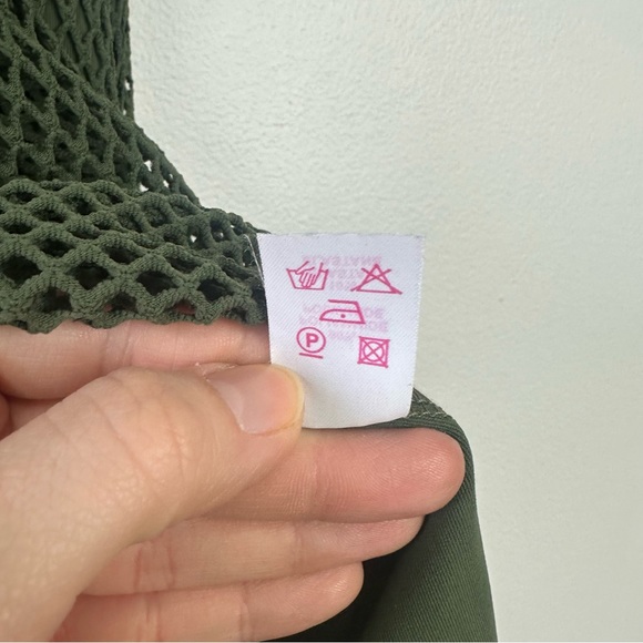 Pin-Up Stars Cruise Mesh Ruffle Hem Swim Coverup Dress - Picture 8 of 9